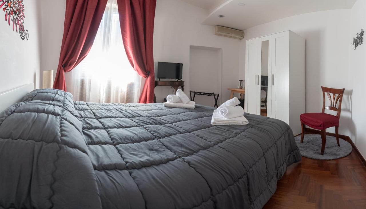 L'Attico Fuggente Hotell Napoli Eksteriør bilde
