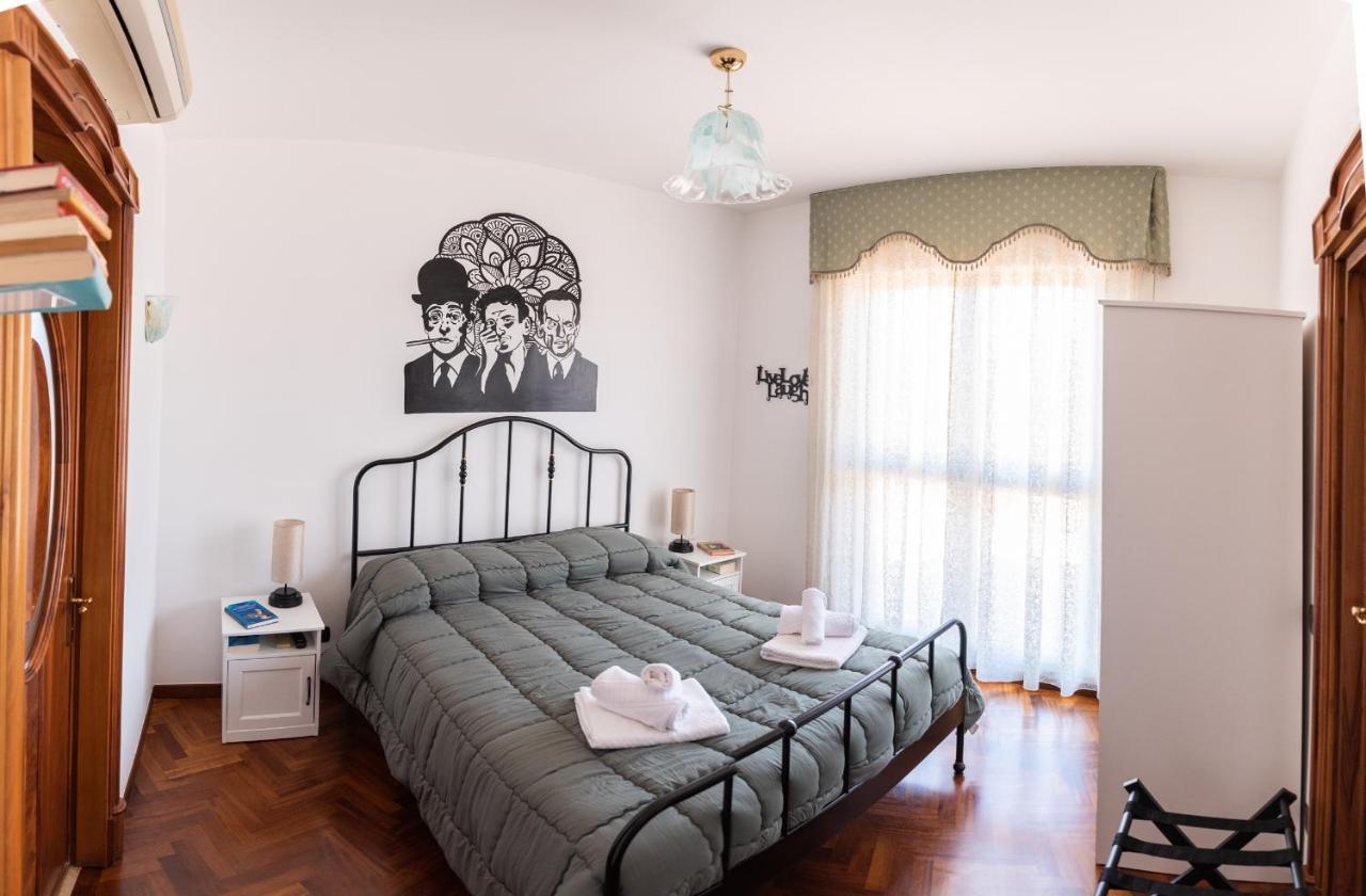L'Attico Fuggente Hotell Napoli Eksteriør bilde