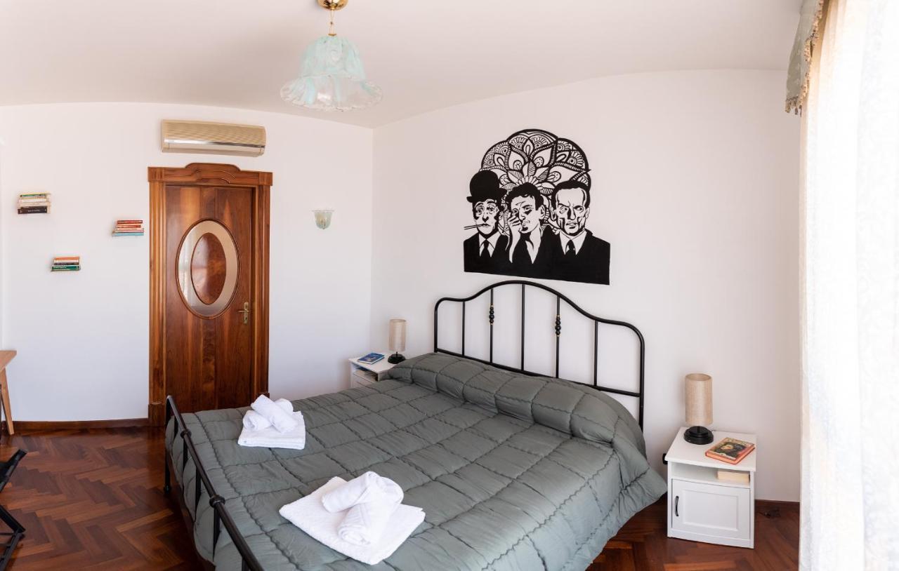 L'Attico Fuggente Hotell Napoli Eksteriør bilde